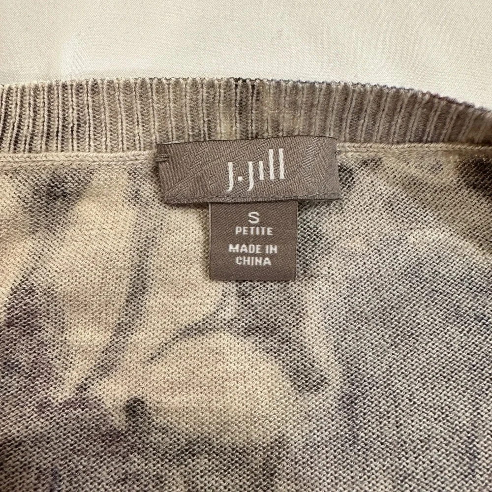 J. Jill Floral V-Neck Cardigan‎ Women S Petite Purple Silk Cashmere | Softcore